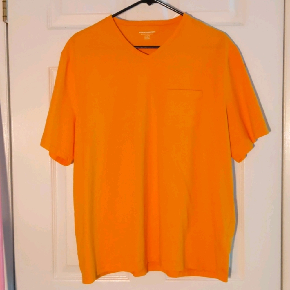 Amazon Essentials V-neck Tee . Regular Size XL - Picture 1 of 6
